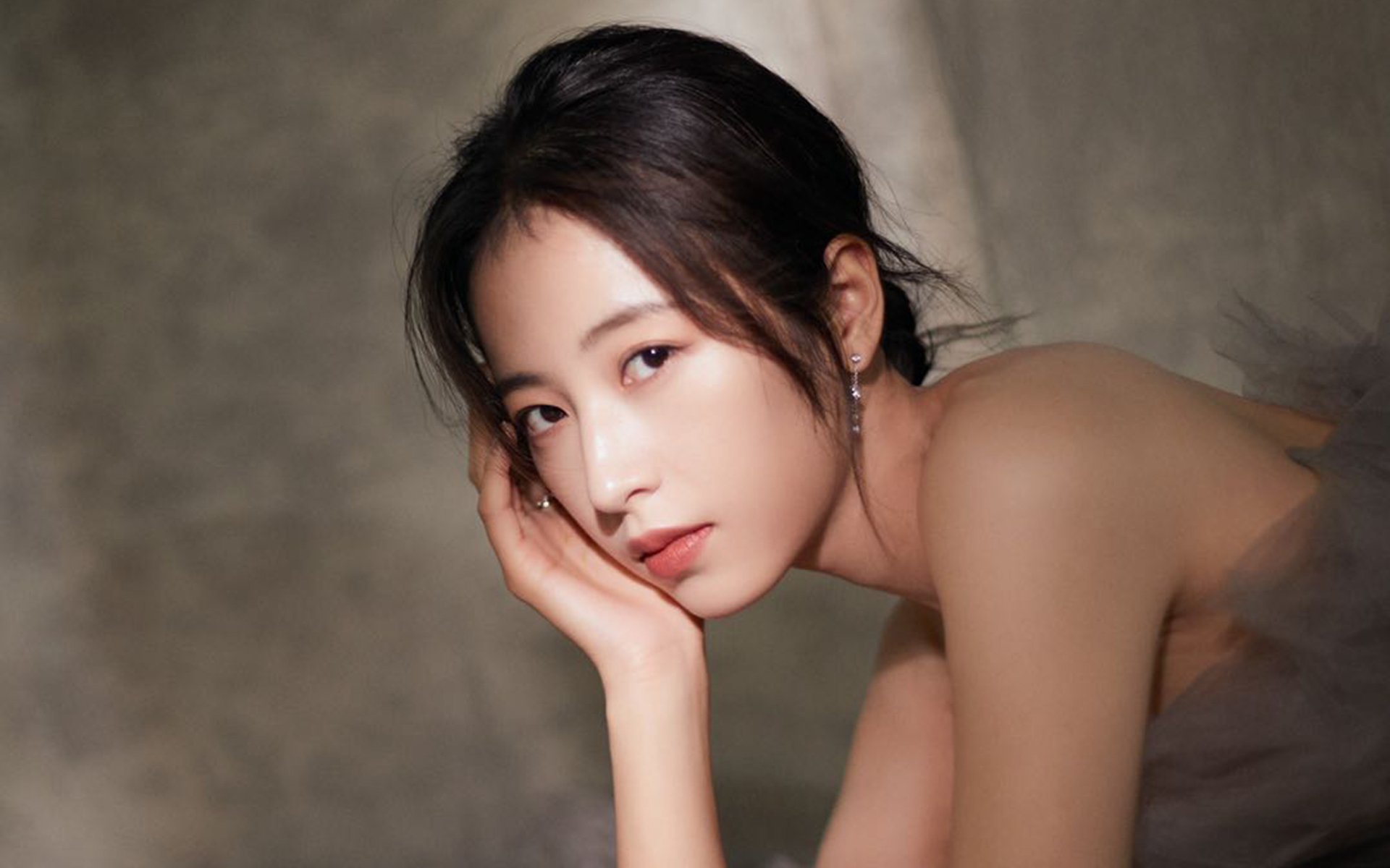 西甲门神神级扑救：快如闪电，力压群雄，西甲门将60米吊射